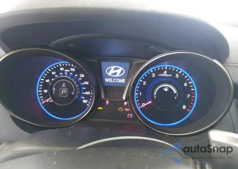 2015 Hyundai Genesis 3.8 Ultimate z USA, uszkodzony, nr VIN KMHHU6KJ2FU130522